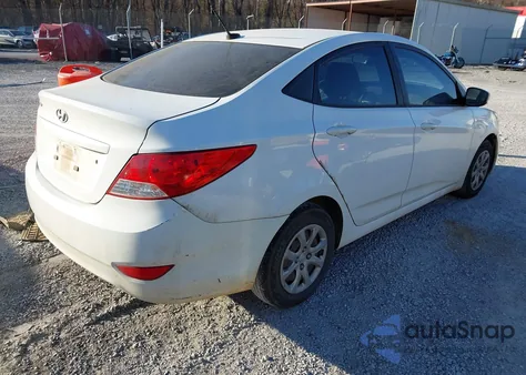 2014 Hyundai Accent Gls z USA, uszkodzony, nr VIN KMHCT4AE4EU606614